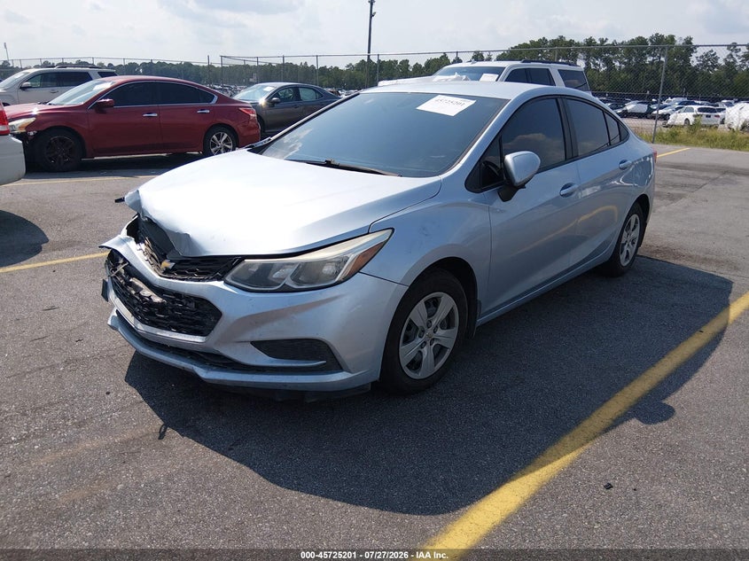 2017 CHEVROLET CRUZE auction photo 2