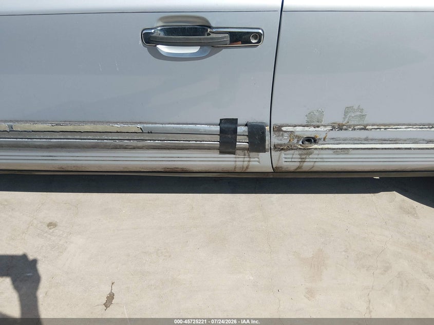 1995 LINCOLN TOWN CAR auction photo 6