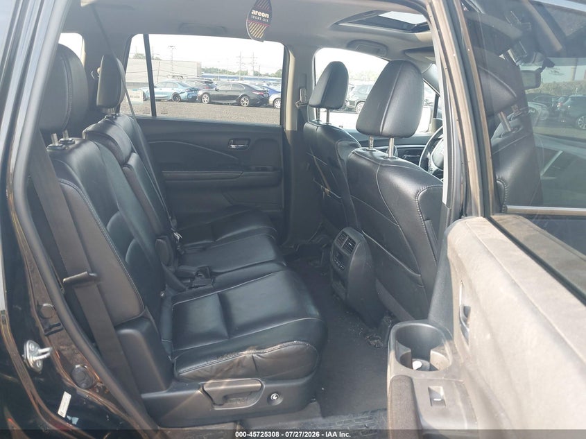 2016 HONDA PILOT auction photo 8