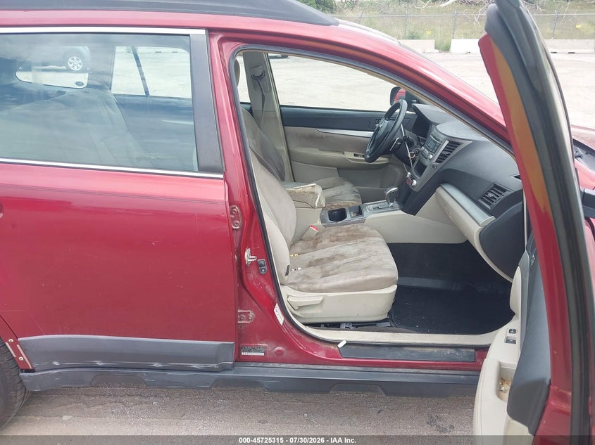 2014 SUBARU OUTBACK auction photo 5