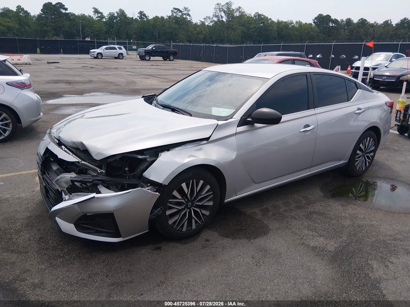 2024 Nissan Altima, Front End, IAAI, VIN 1N4BL4DV5RN376535 — photo 2