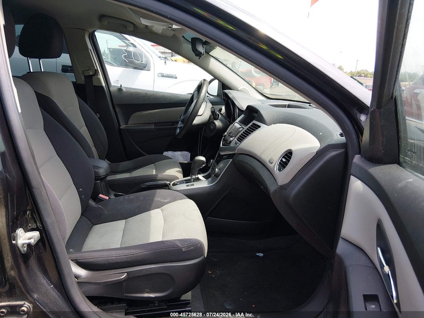 2012 CHEVROLET CRUZE auction photo 5