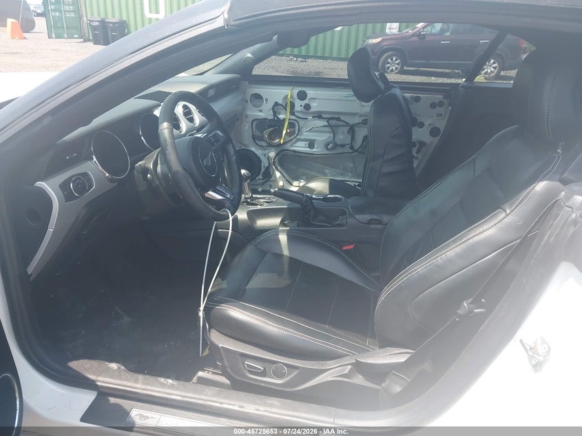 2017 FORD MUSTANG auction photo 5