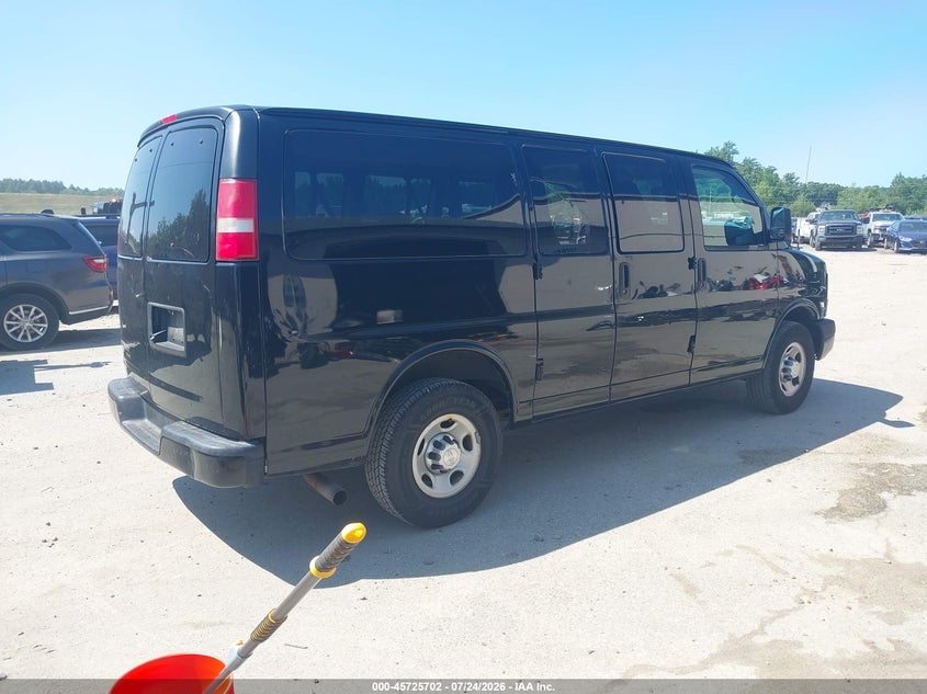 2015 CHEVROLET EXPRESS 2500 auction photo 4