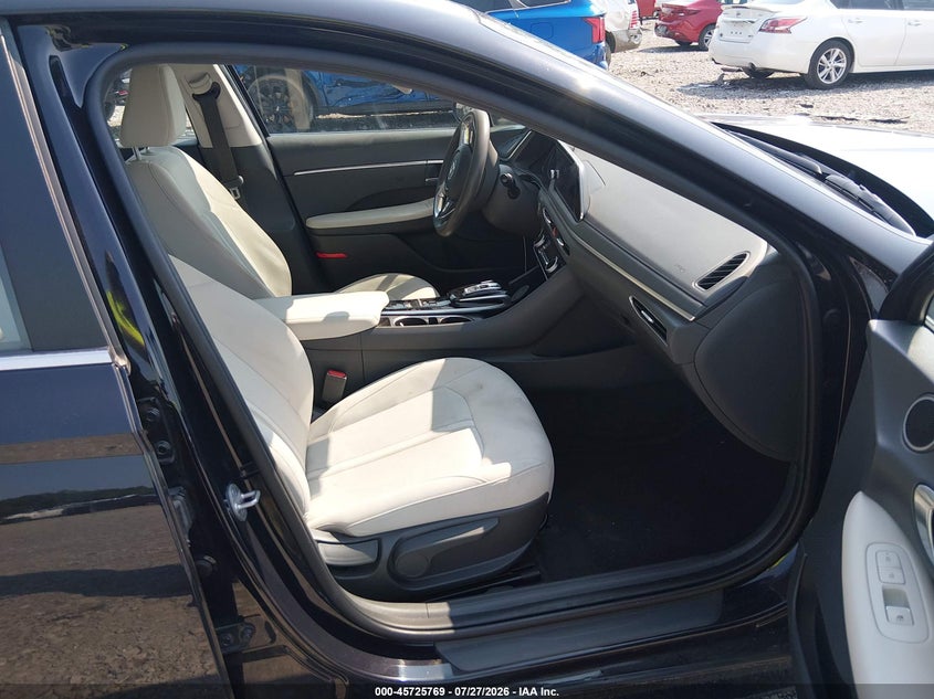 2023 HYUNDAI SONATA auction photo 5