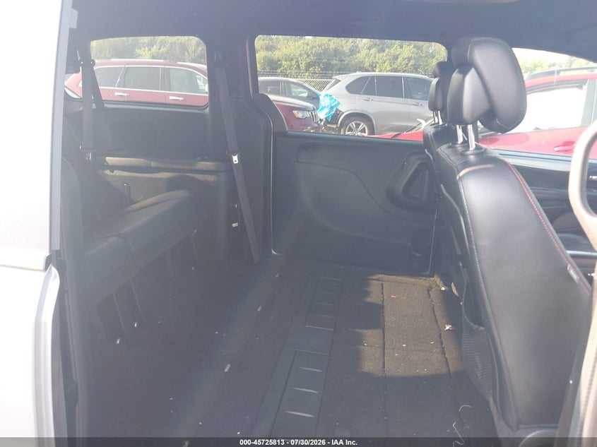 2016 DODGE GRAND CARAVAN auction photo 8