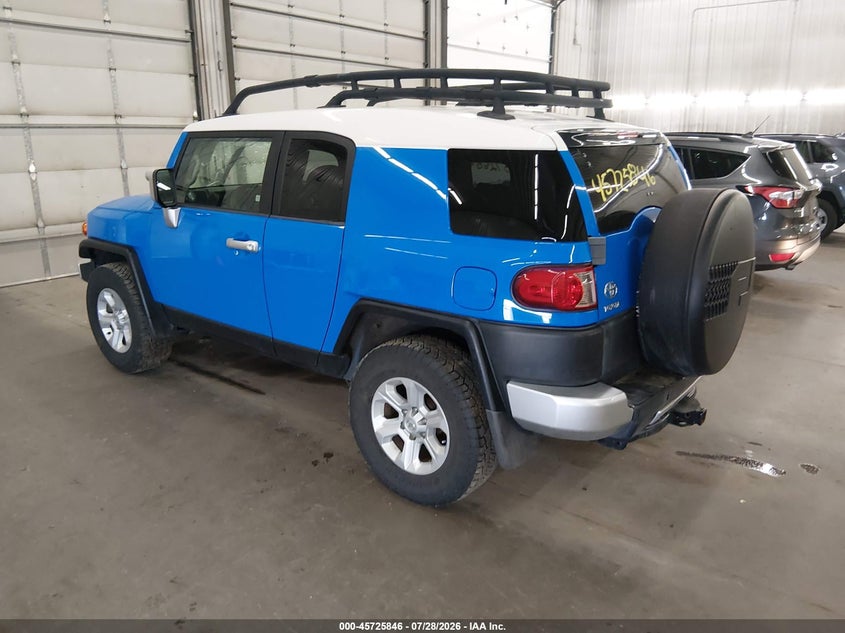 2008 TOYOTA FJ CRUISER auction photo 3