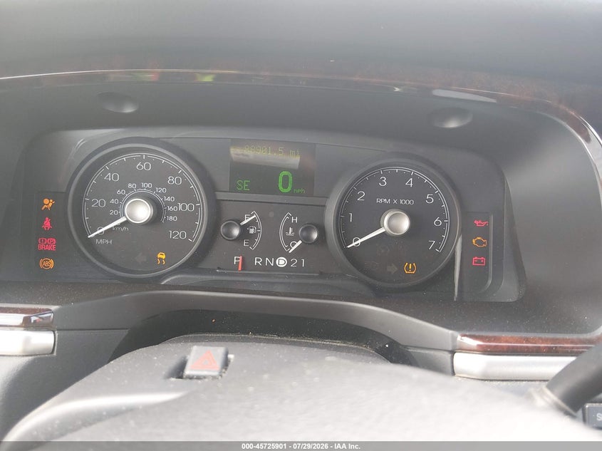 2011 LINCOLN TOWN CAR auction photo 7