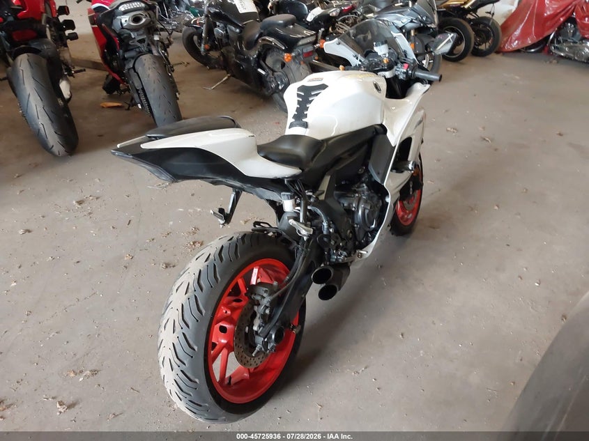 2023 YAMAHA YZFR7 auction photo 4