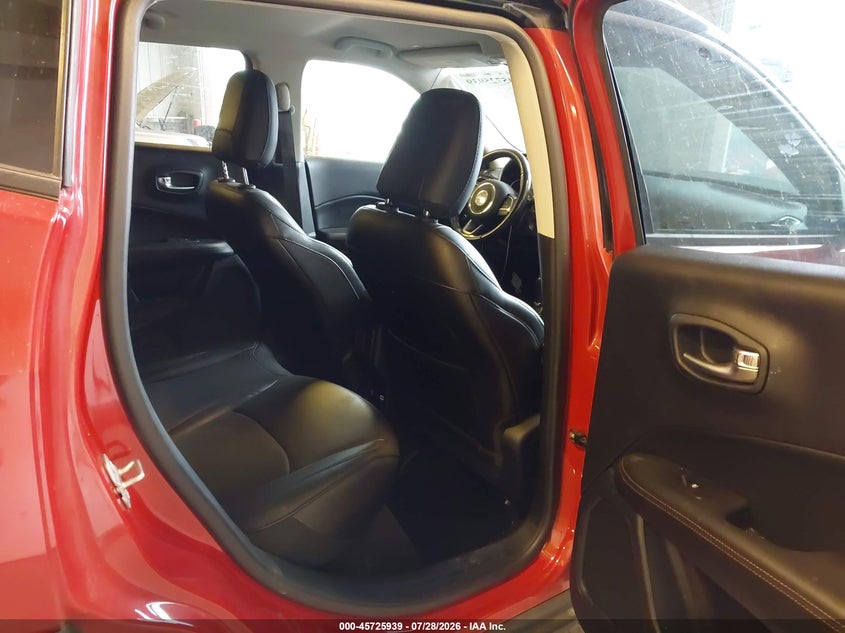 2019 JEEP COMPASS auction photo 8