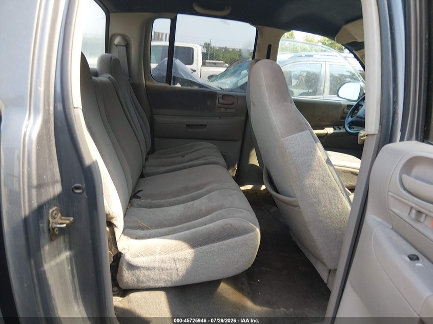 2004 DODGE DAKOTA auction photo 8