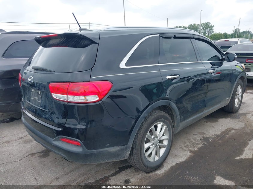 2017 KIA SORENTO auction photo 4