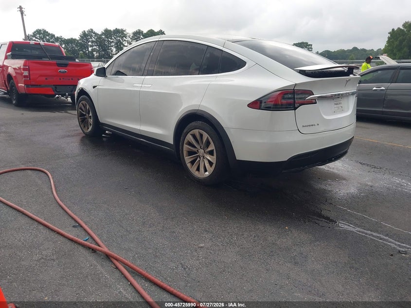 2018 TESLA MODEL X auction photo 3