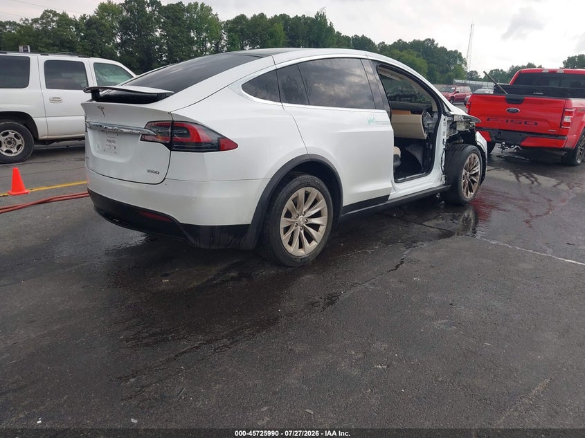 2018 TESLA MODEL X auction photo 4