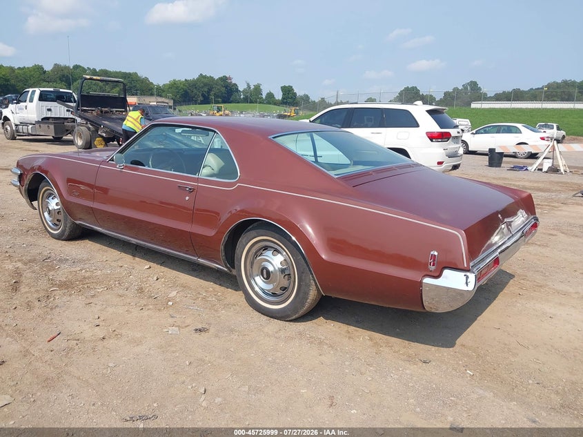 1969 OLDSMOBILE TORNADO auction photo 3