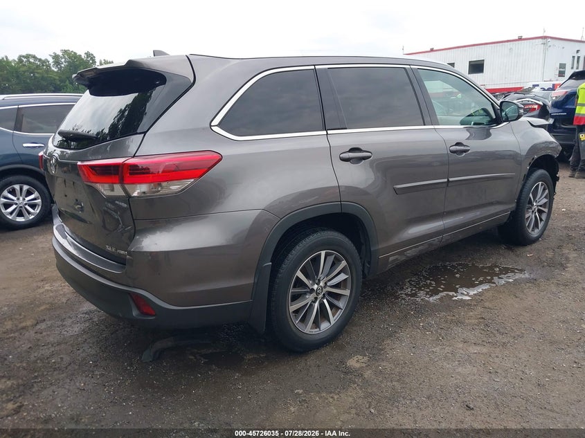 Vin: 5tdjzrfh9js527447, lot: 46224734, toyota highlander xle 20184