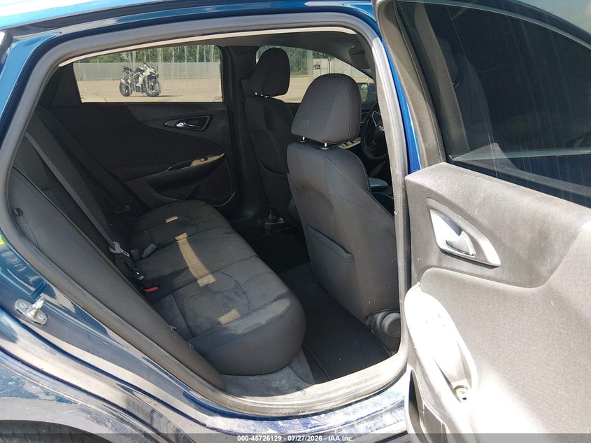 2019 CHEVROLET MALIBU auction photo 8