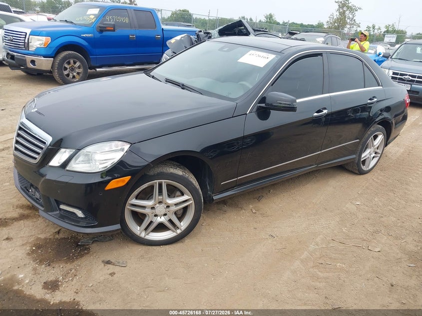 2011 MERCEDES-BENZ E 550 auction photo 2