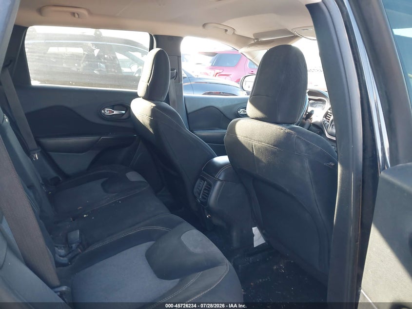 2014 JEEP CHEROKEE auction photo 8