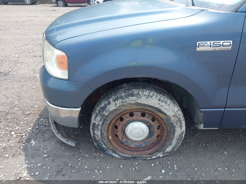 2004 FORD F-150 auction photo 6