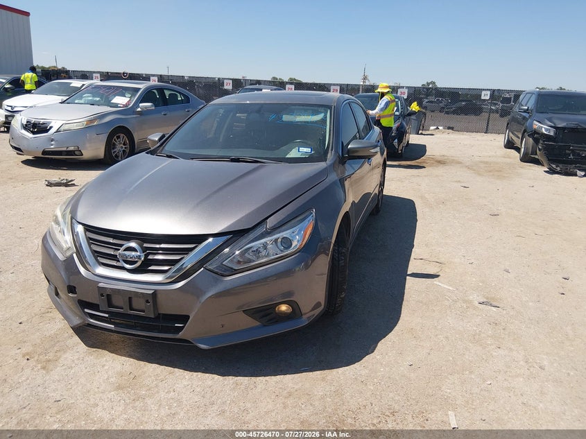 2017 NISSAN ALTIMA auction photo 2