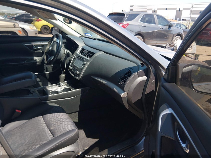 2017 NISSAN ALTIMA auction photo 5