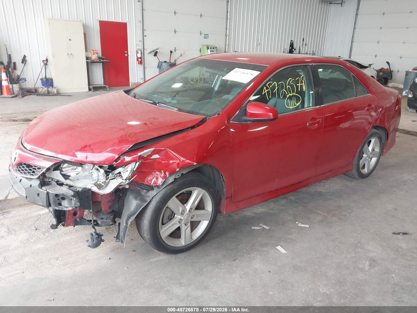 Vin: 4t1bf1fk1eu815745, lot: 46225277, toyota camry se 20142