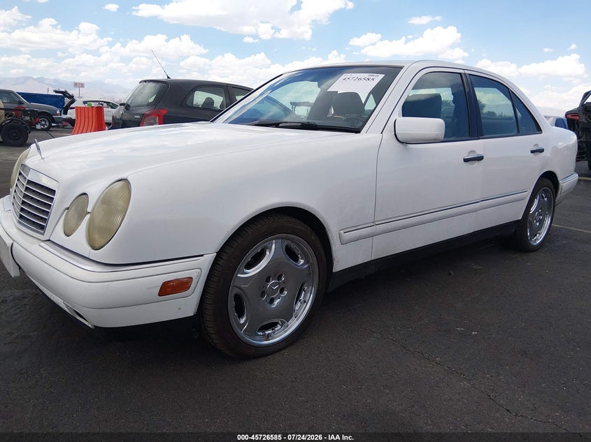 1997 Mercedes-Benz E-klasse, Звичайний знос, IAAI, VIN WDBJF72F1VA574717 — фото 2