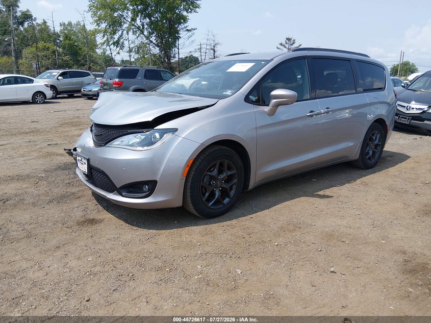 Vin: 2c4rc1eg9lr121694, lot: 46225316, chrysler pacifica touring l plus 20202
