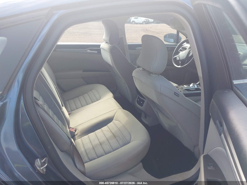 2019 FORD FUSION auction photo 8