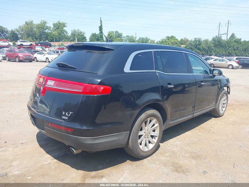 2018 LINCOLN MKT auction photo 4