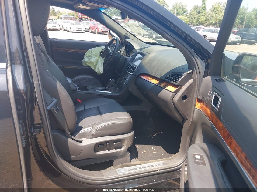 2018 LINCOLN MKT auction photo 5