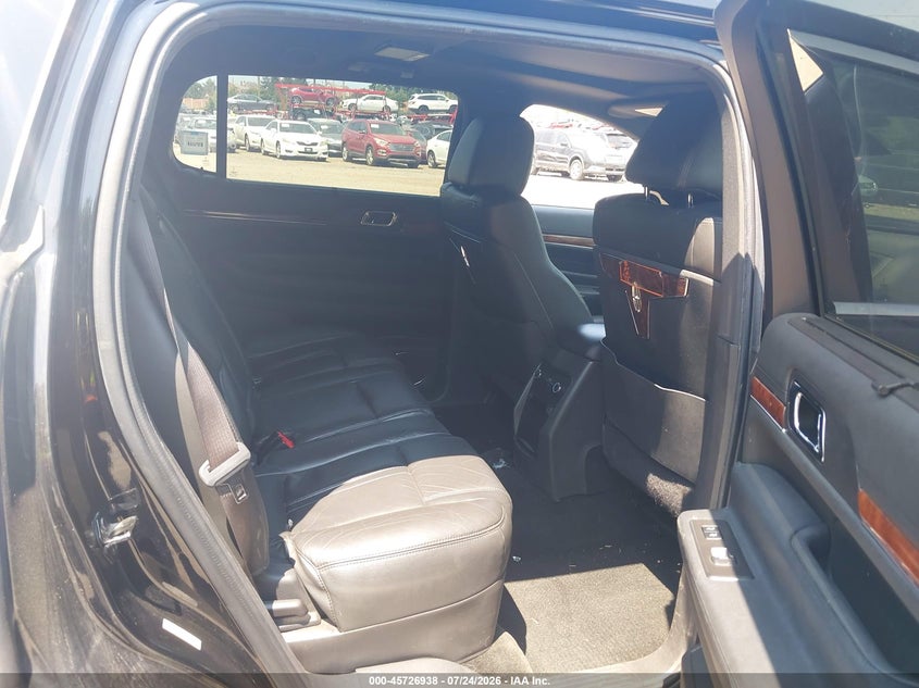 2018 LINCOLN MKT auction photo 8