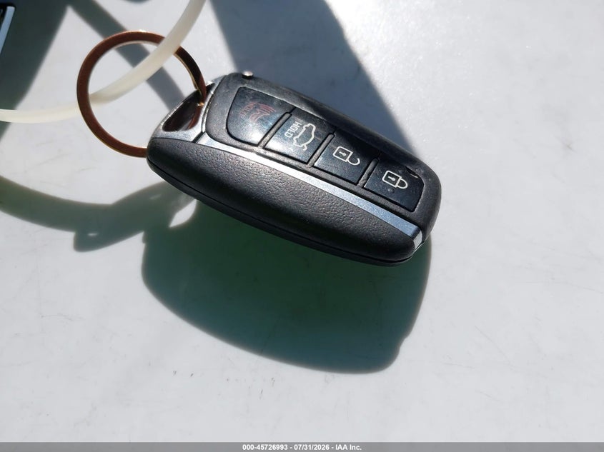 2017 HYUNDAI AZERA · Photo 11