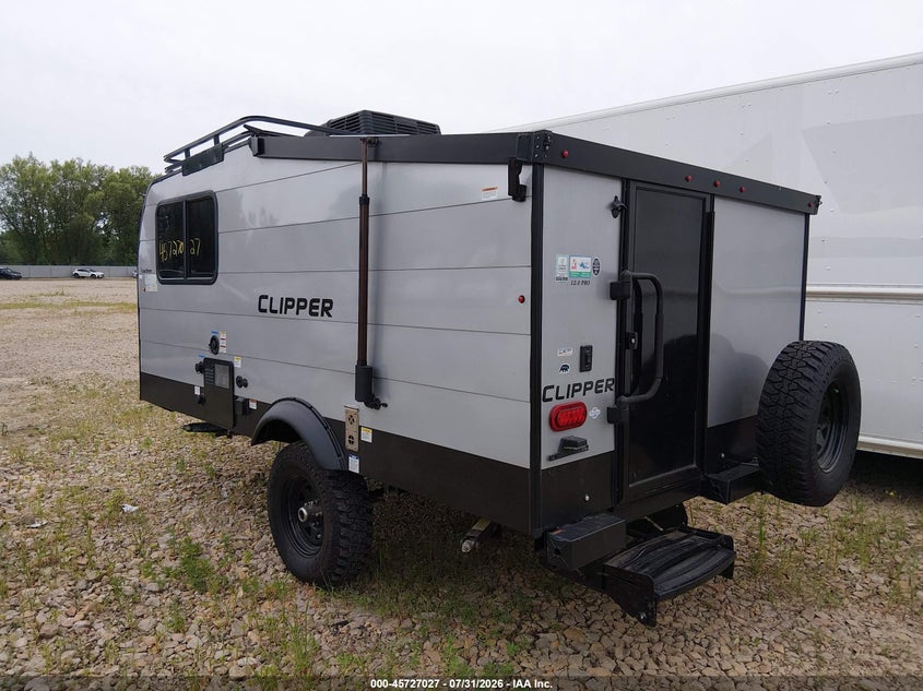 2023 FOREST RIVER COACHMEN PRO CLIPPER 12.0TD TRAVEL TRAILER auction photo 3
