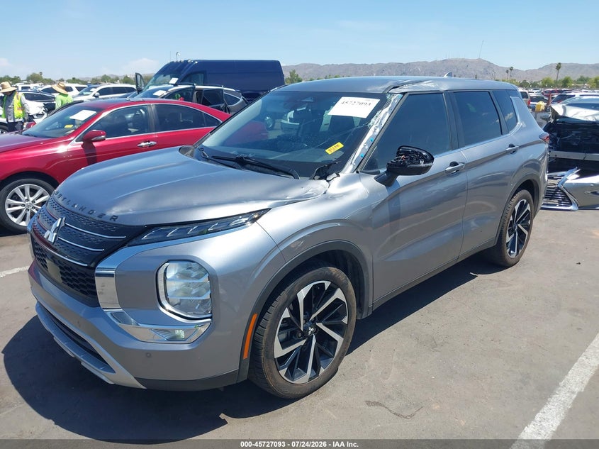 2023 Mitsubishi Outlander Se 2.5 2Wd/Se Black Edition 2Wd/Se Special Edition 2Wd, Left Front, IAAI, VIN JA4J3UA86PZ013018 — photo 2