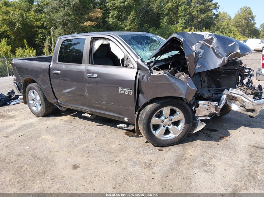 2016 Ram 1500 SLT