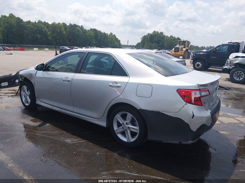 Vin: 4t1bf1fk8du282856, lot: 46225933, toyota camry se 20133