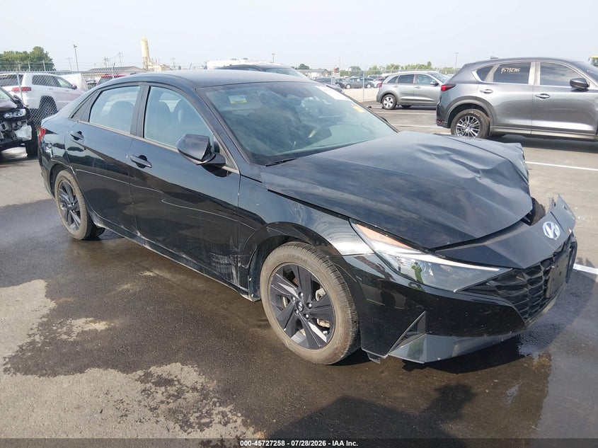 2022 HYUNDAI ELANTRA auction photo 1