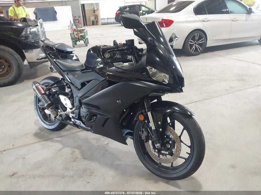 2022 YAMAHA YZFR3 auction photo 1