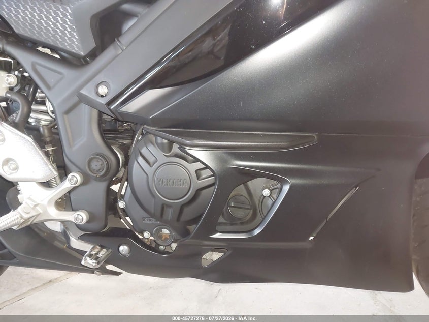 2022 YAMAHA YZFR3 auction photo 8