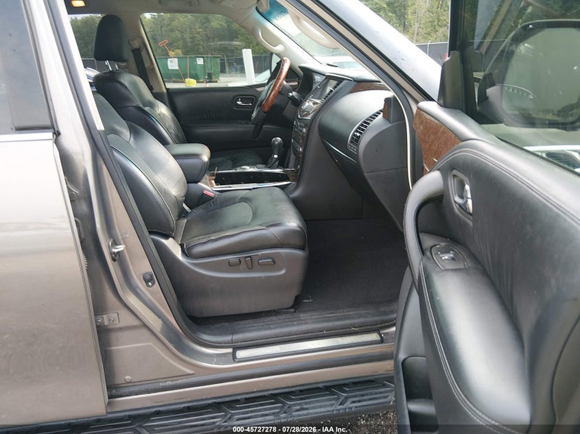 2016 INFINITI QX80 auction photo 5