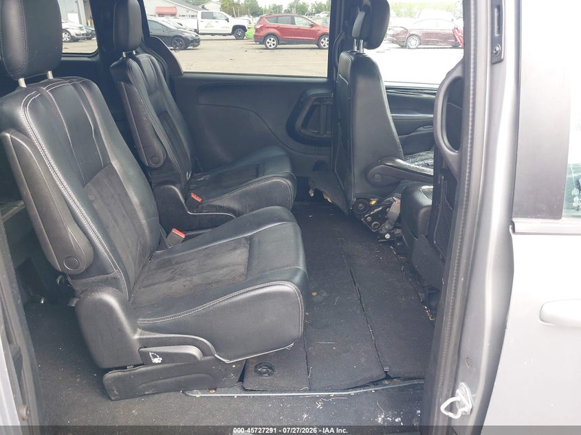 2016 DODGE GRAND CARAVAN SXT · Фото 8