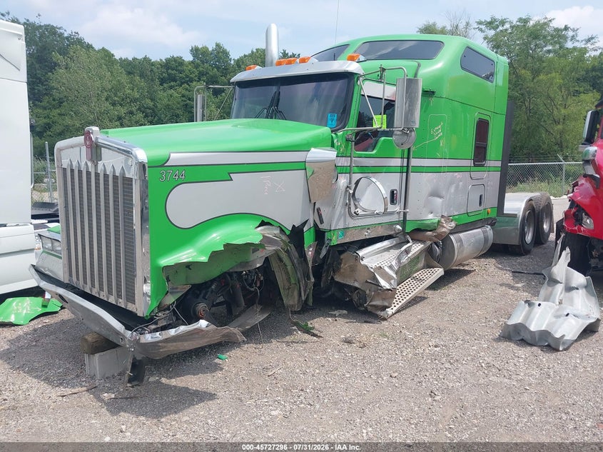 2021 KENWORTH W900 auction photo 2