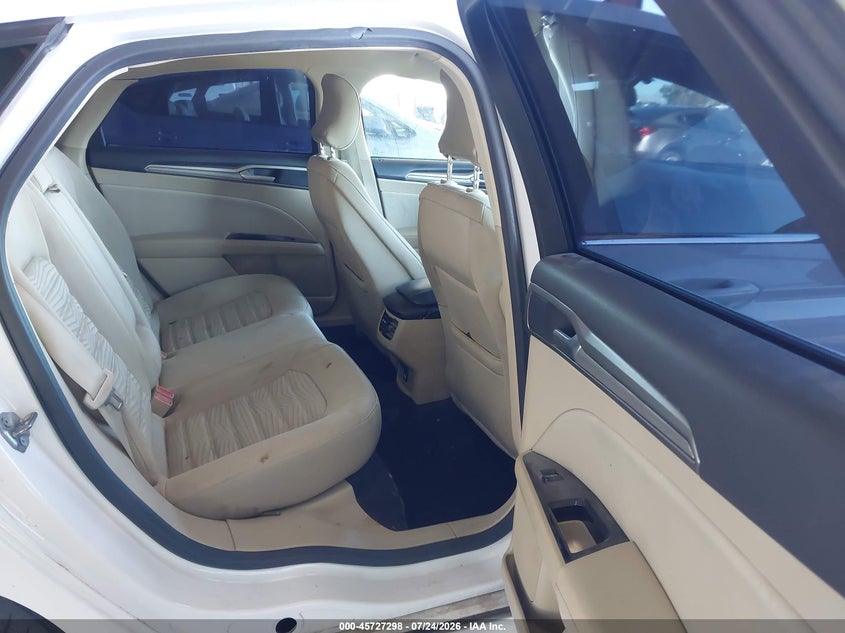 2016 FORD FUSION auction photo 8