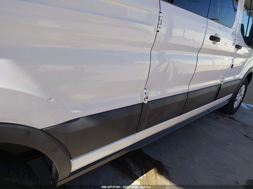2015 FORD TRANSIT-350 auction photo 6