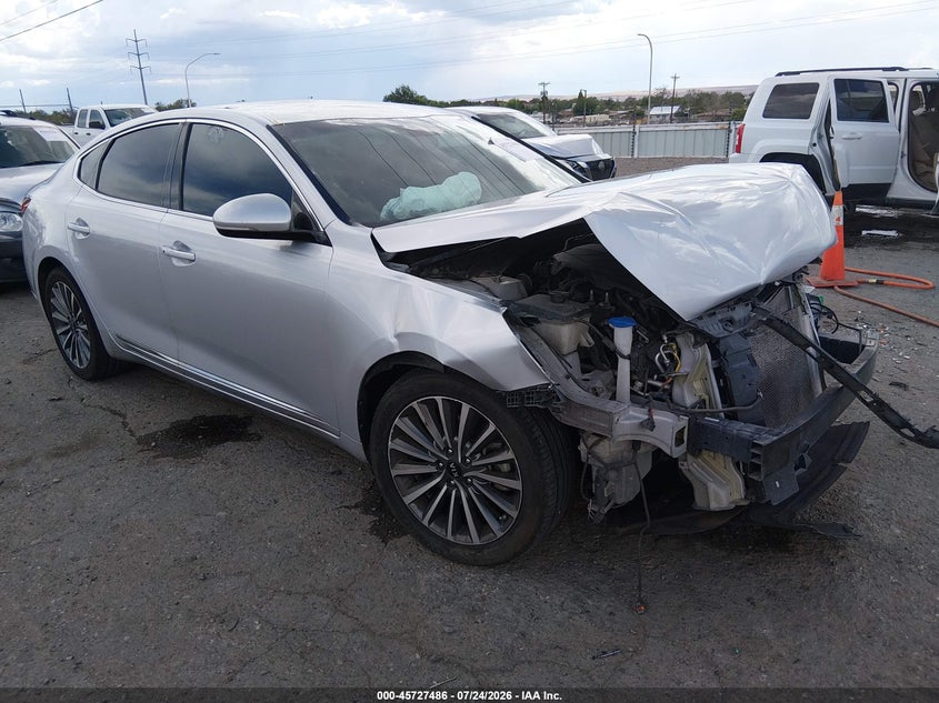 2018 KIA CADENZA — zdjęcie z aukcji