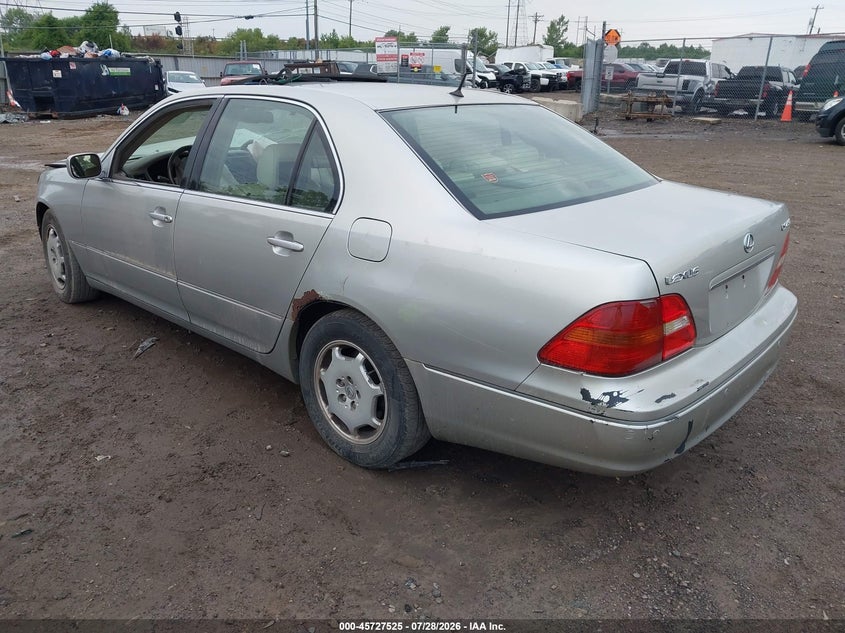 2002 LEXUS LS 430 auction photo 3