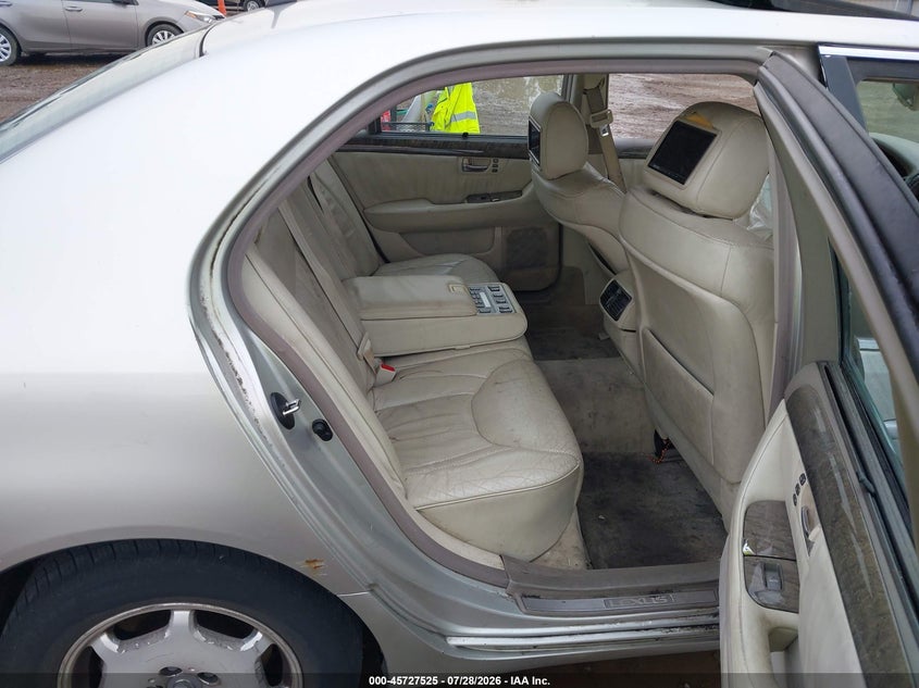 2002 LEXUS LS 430 auction photo 8