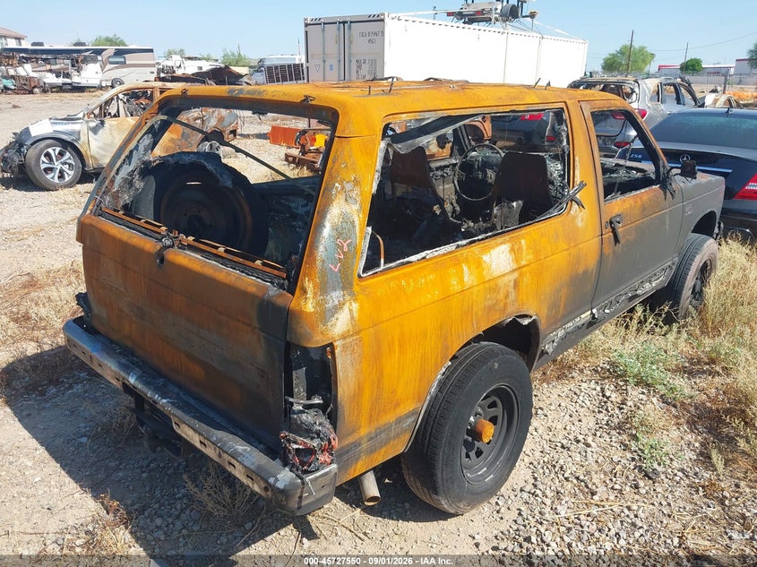 1988 CHEVROLET BLAZER auction photo 4